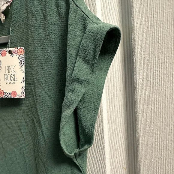 Pink Rose short sleeve blouse medium - Picture 5 of 6